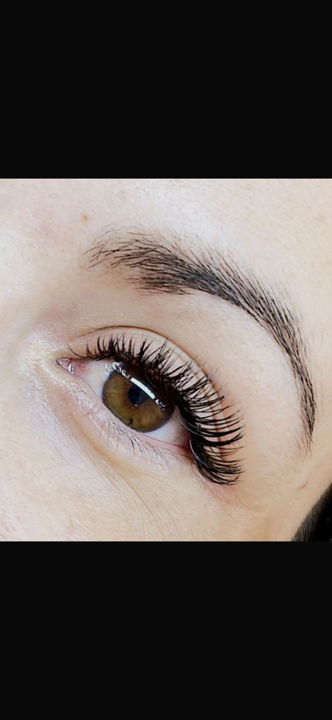 Extensions de cils classiques